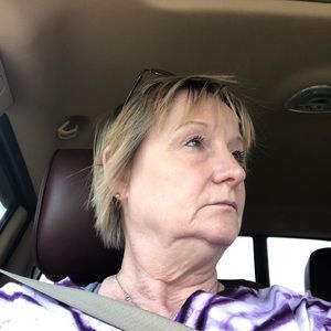 Meet your Posher, Eva